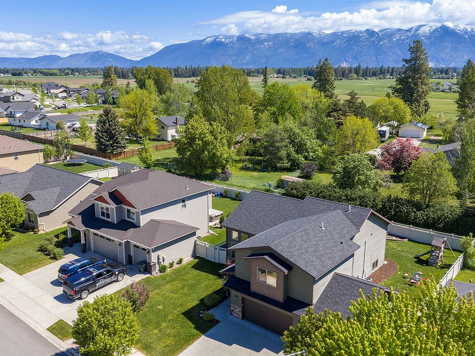1st image of 683 Mountain View Dr