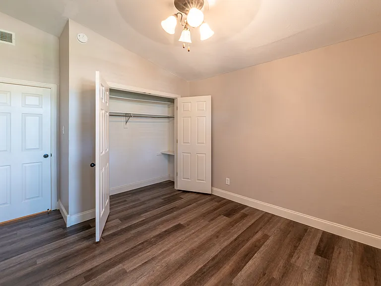 2709 Forest Grove Dr #2709 — Photo 5