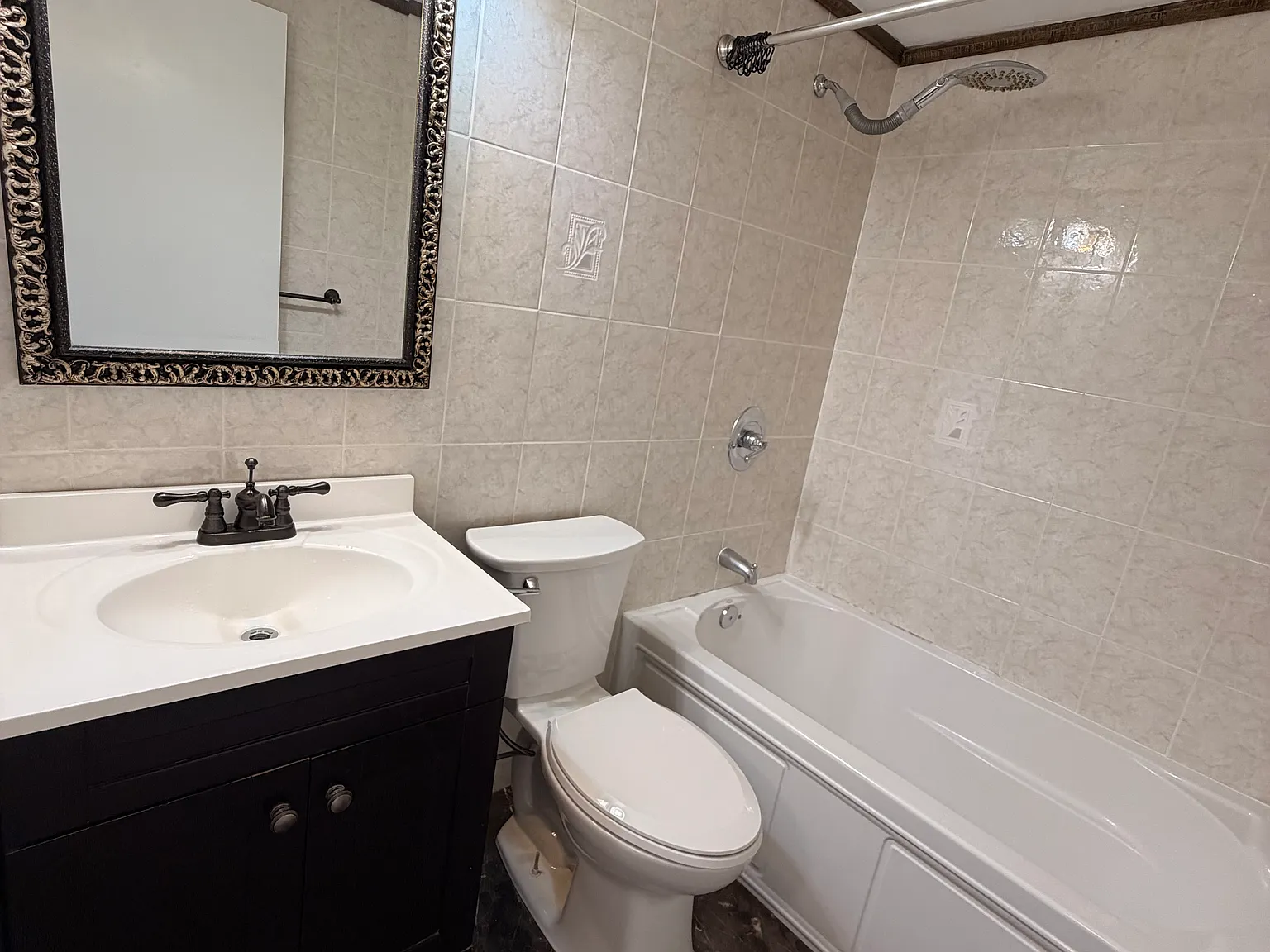 2 bed, 650 sqft, $2,000 — Photo 4