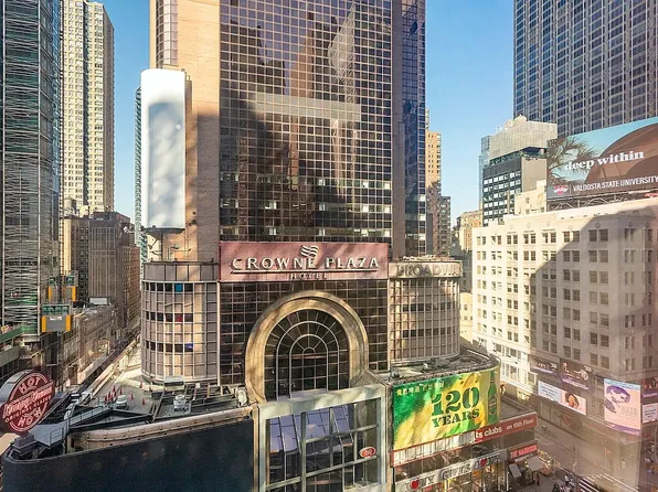 1600 Broadway image 11 of 15