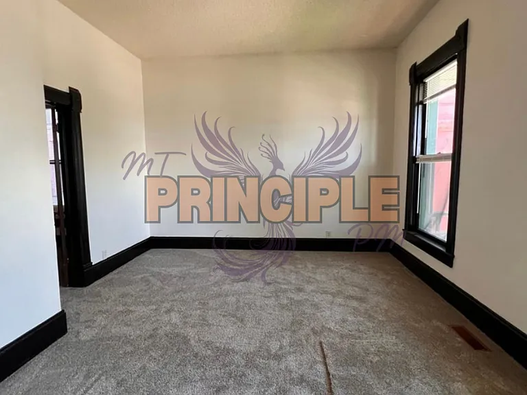 517 W Granite St — Photo 4