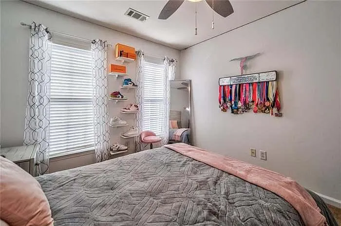 4003 Edgecomb Dr — Photo 26