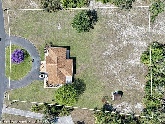 3rd image of 2500 Country Club Rd