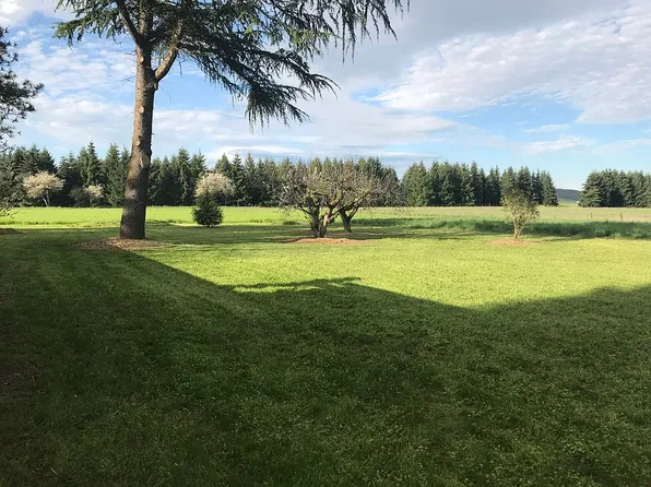 1040 N Fir Villa Rd, Dallas, OR 97338