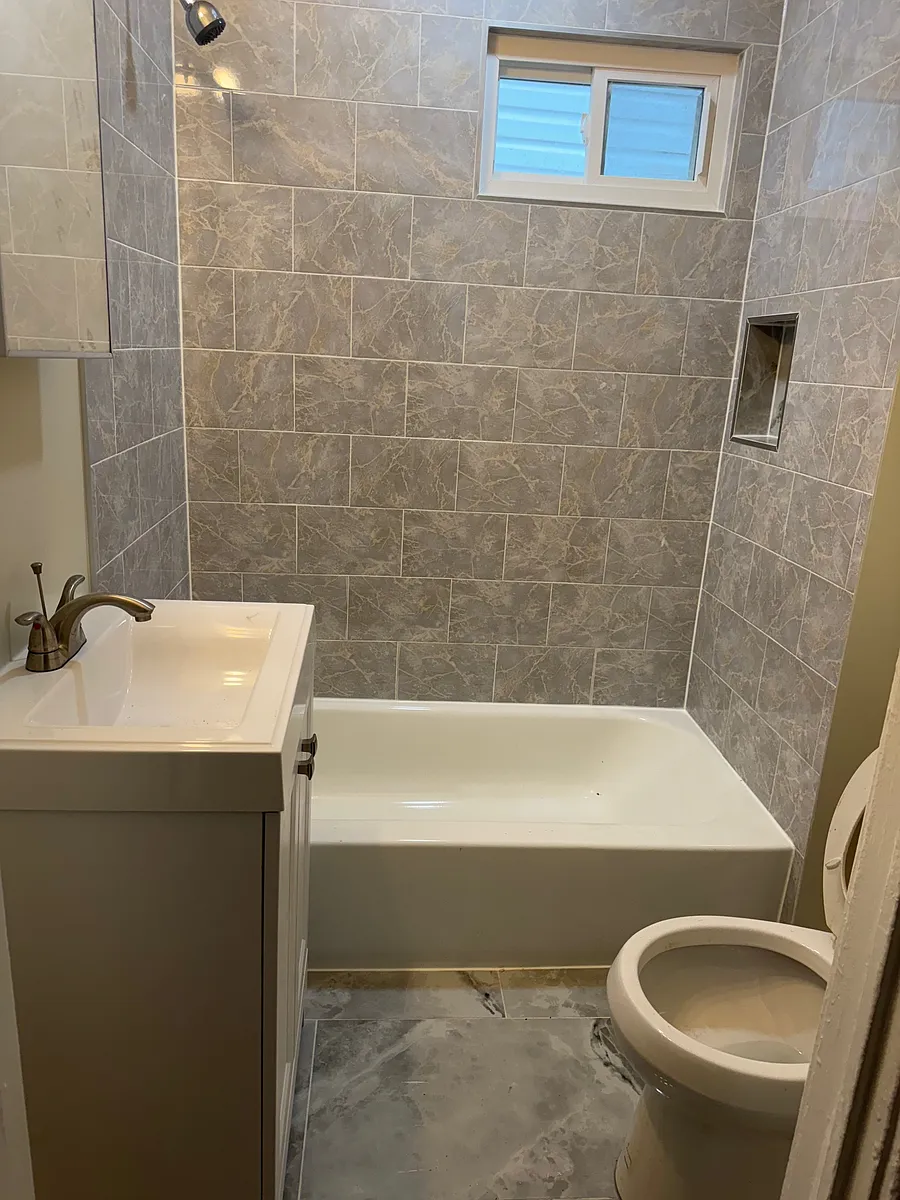 Bathroom - 2216 16th St SE #A