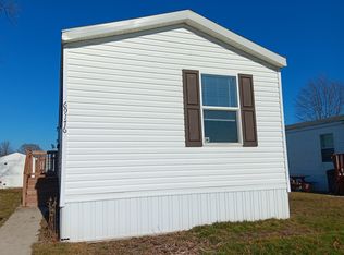 69176 Florence Dr #F176, Richmond, MI 48062