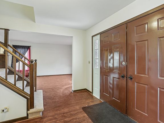 2nd image of 143 Hesterman Dr