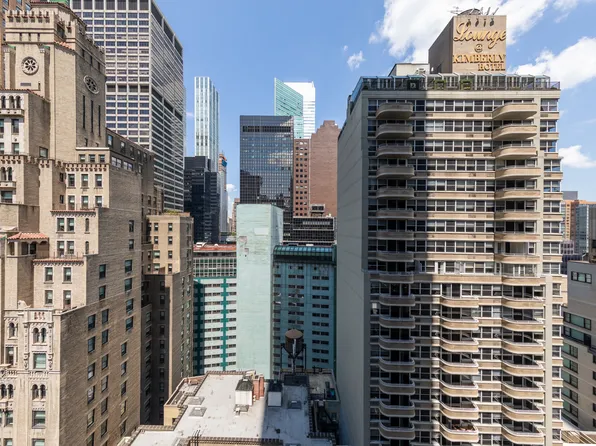 138 East 50th Street image 23 of 26