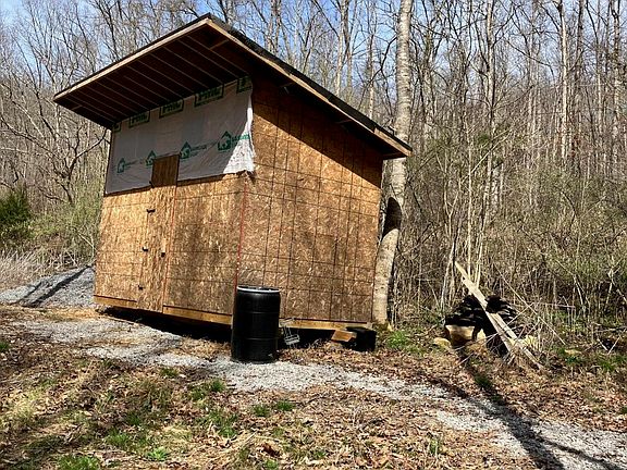 4th image of 4913 Snake Hollow Rd