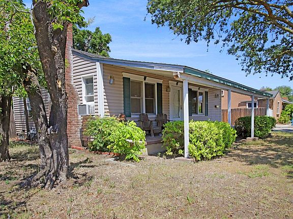 4th image of 2439 W Oxford Way