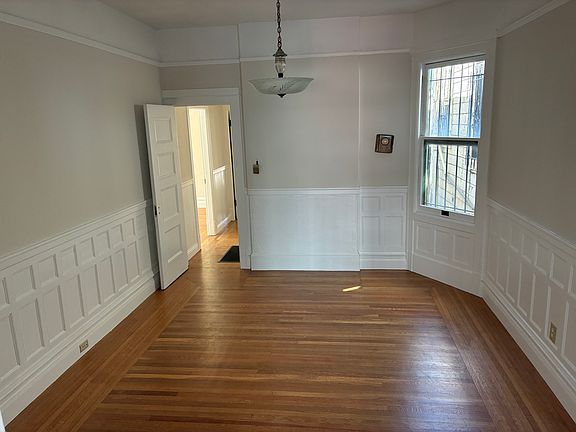 5th image of 55 8th St