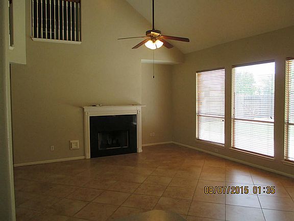 3rd image of 5402 Silver Oak Dr