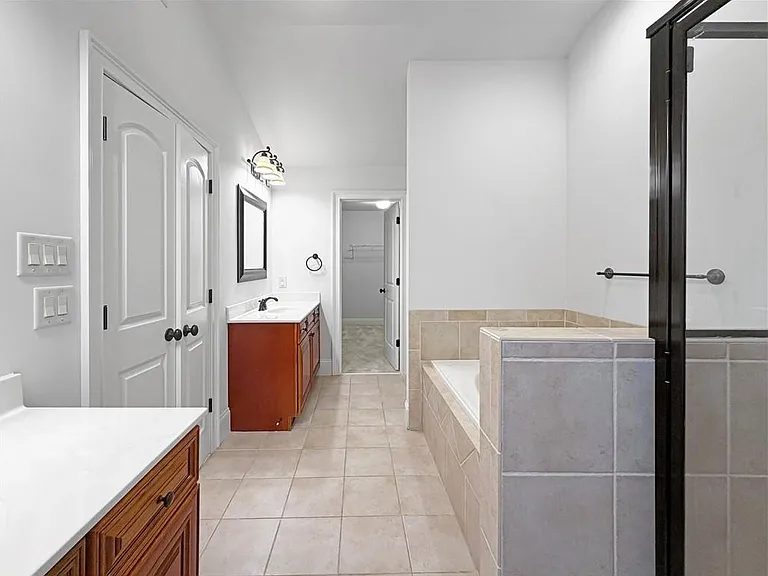 3239 Claudia Ct — Photo 19