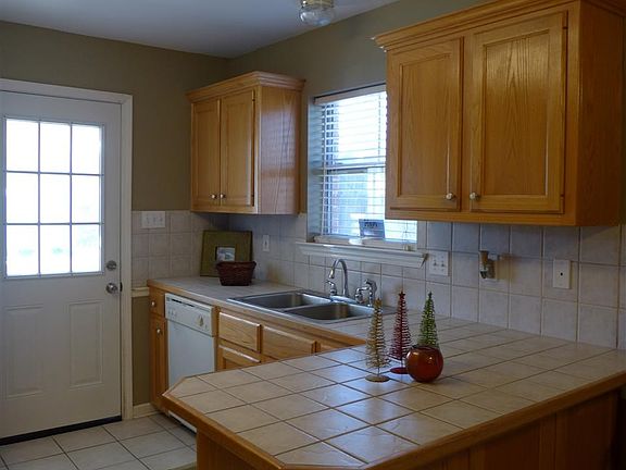 4th image of 13472 Meadow Crossing Dr