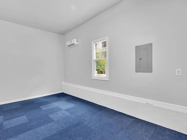 8335 Springhead Ln — Photo 22