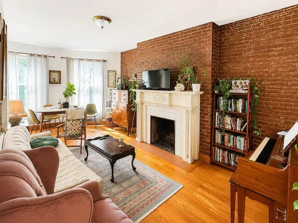 317 W 107th St APT 3a, New York, NY 10025