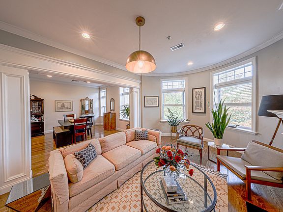 4th image of 1803-1805 Beacon St #3K