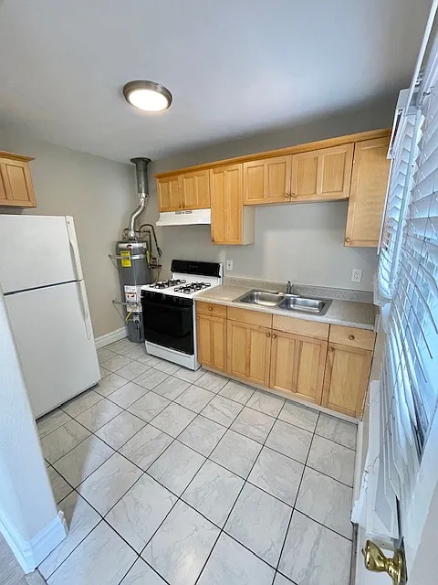 Studio, 500 sqft, $1,725 — Photo 4