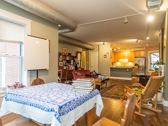 5th image of 1633 W Estes Ave #3W