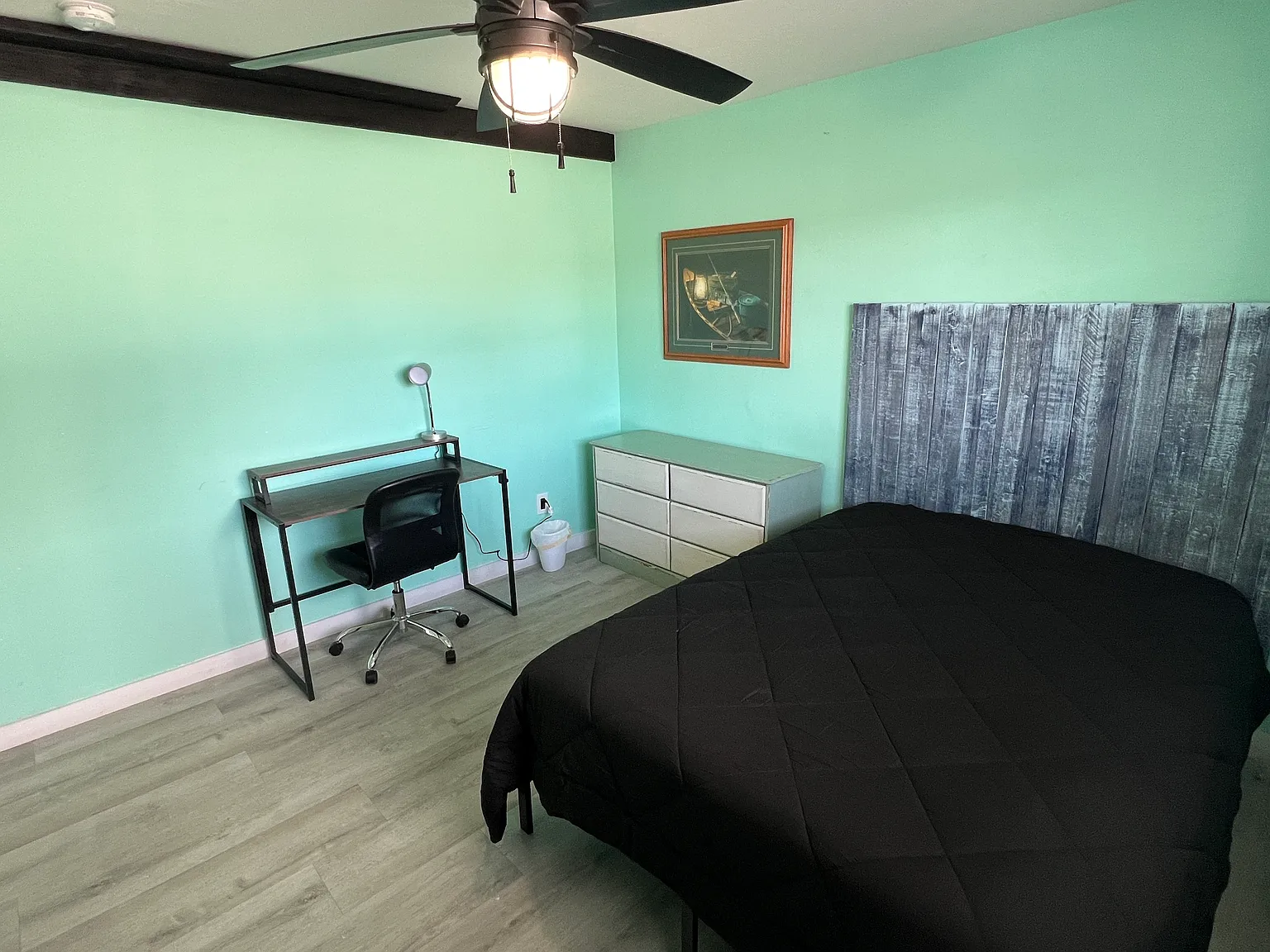 5 bed, 1500 sqft, $825 — Photo 4
