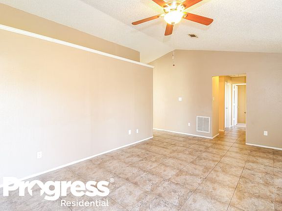 3rd image of 7000 Shadow Bend Dr