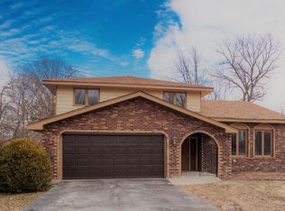 1093 Stirling Ave, Chicago Heights, IL 60411