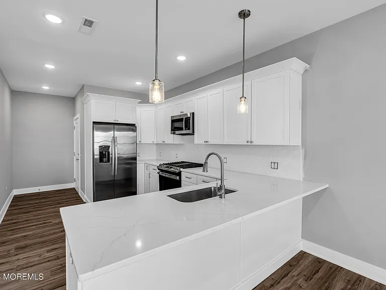 33 Union Ave #210 — Photo 10
