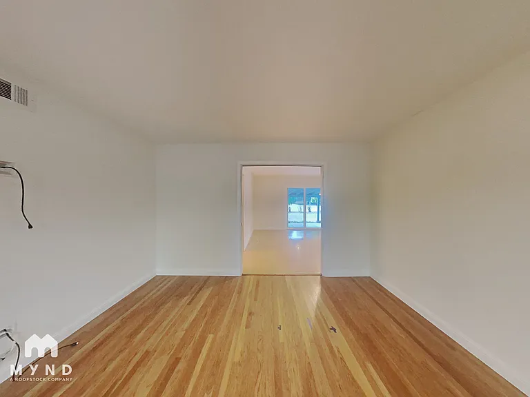 3324 Longview Rd — Photo 2