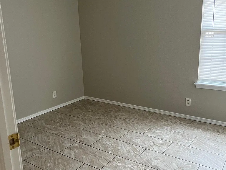 6119 S Madison Pl — Photo 12