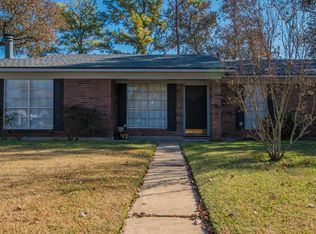 6128 Skylark Dr, Alexandria, LA 71303