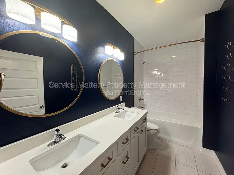 1416 E Baars St — Photo 23