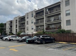 5625 W 20th Ave APT 215, Hialeah, FL 33012