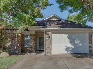5404 Village Green Dr, Mesquite, TX 75150