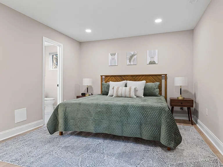8815 Delphine Rd — Photo 10