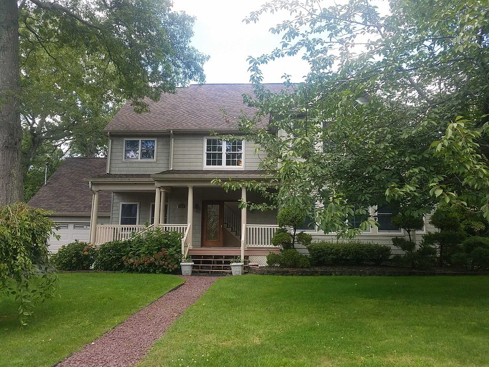 1st image of 259 Lilac Ln