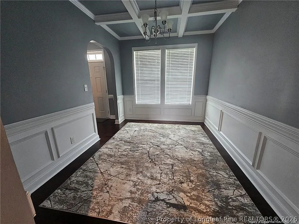 3 bed, 2.5 bath, 2310 sqft, $2,100 — Photo 4
