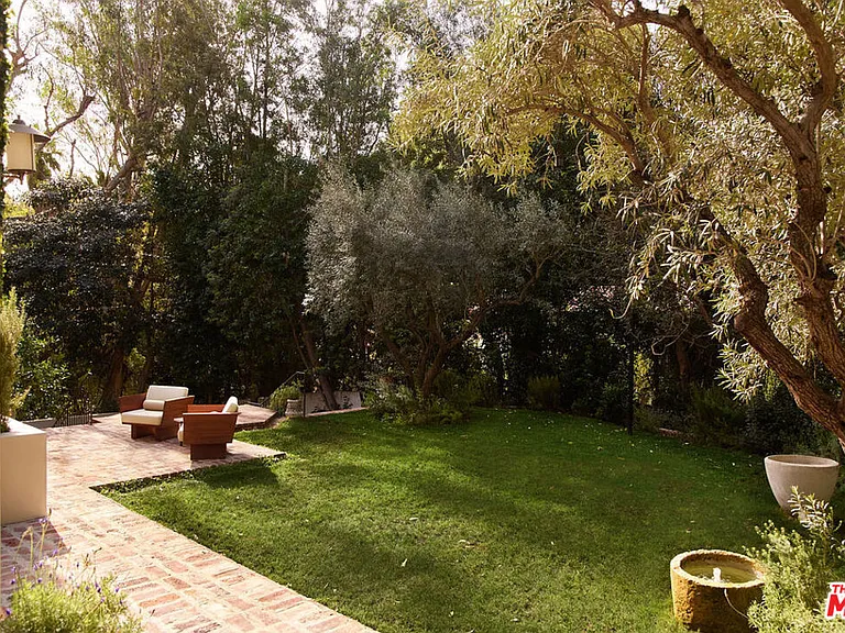 7776 Firenze Ave — Photo 35