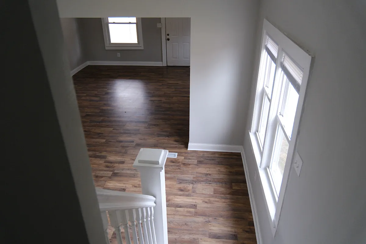 Building Photo - 534 N Beville Ave