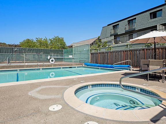 5th image of 6 Greenwood Cove Dr APT C