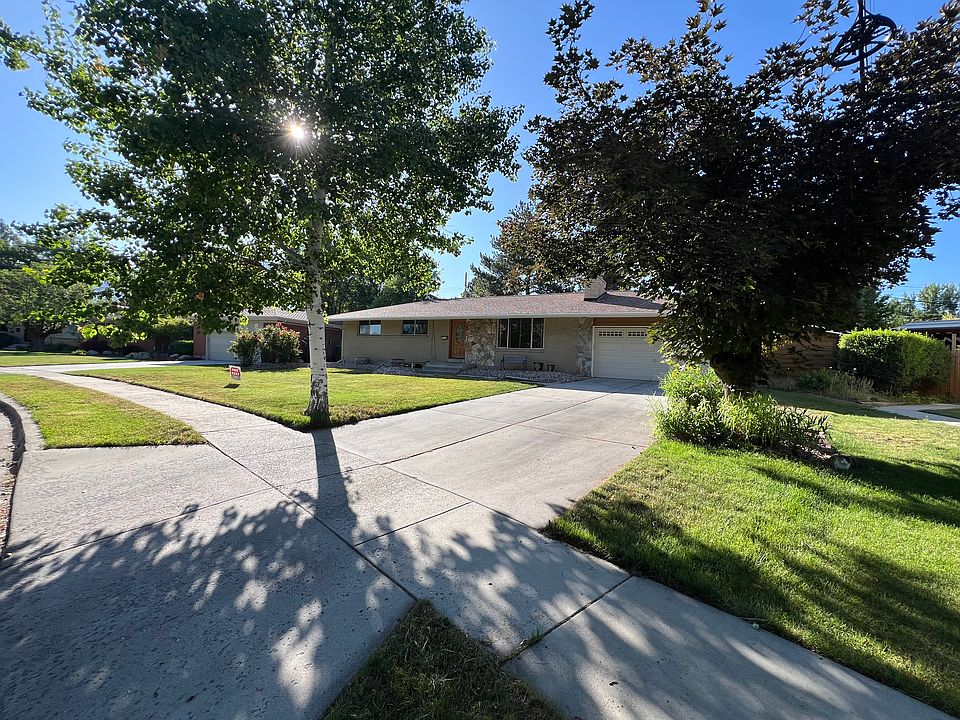 1st image of 5925 S Denarles Cir