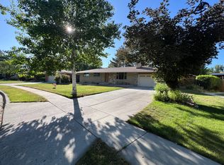 5925 S Denarles Cir, Salt Lake City, UT 84121