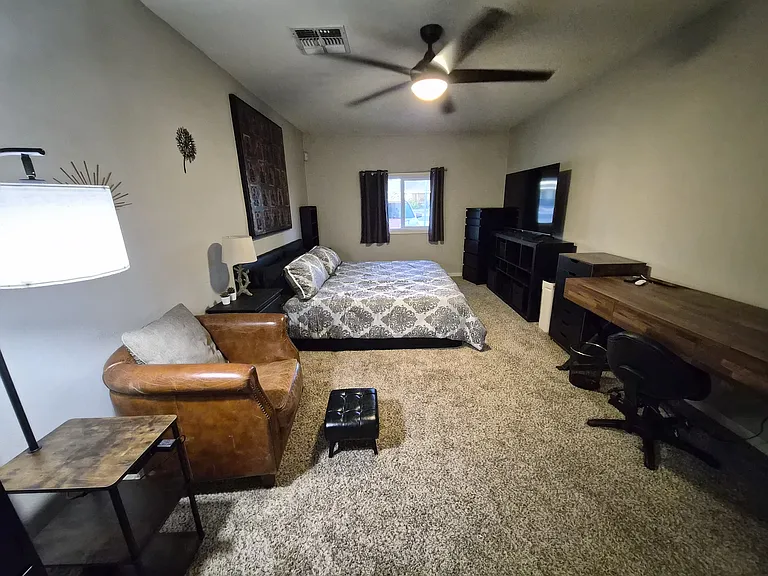 2401 W Angela Dr — Photo 6
