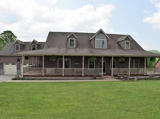 481 Fairview School Rd, Bolt, WV 25817