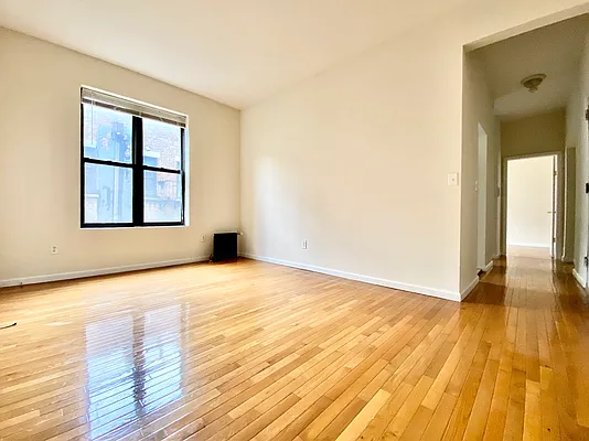 Rented by Bohemia Realty Group | media 8