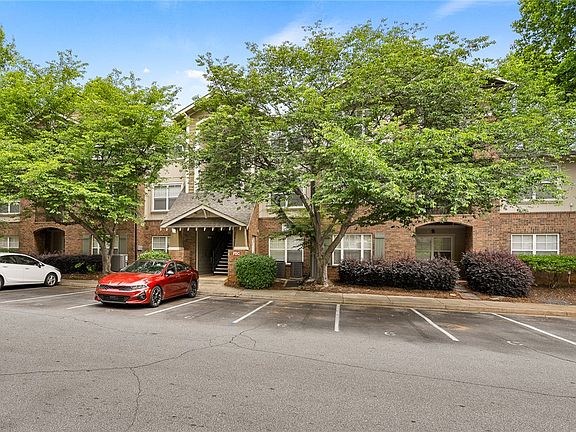 4th image of 833 Old Greenville Hwy APT 830