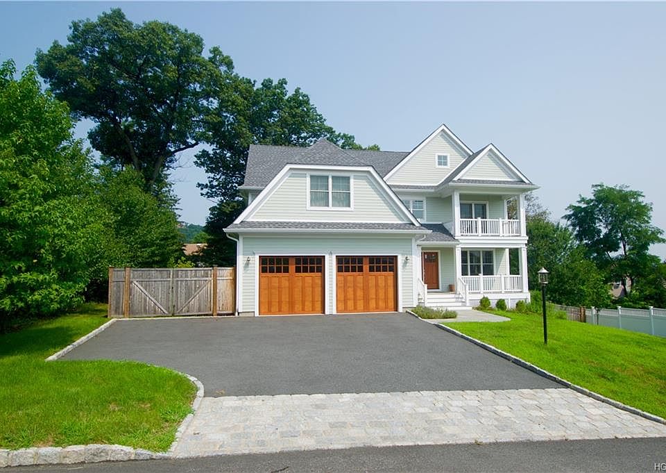 1st image of 25 Riverton Dr