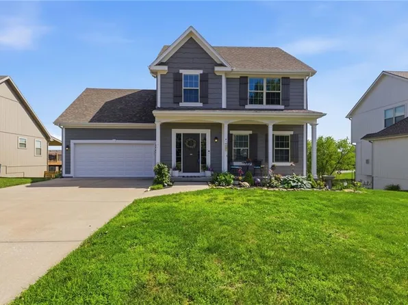8909 NE 117th St, Kansas City, MO 64157