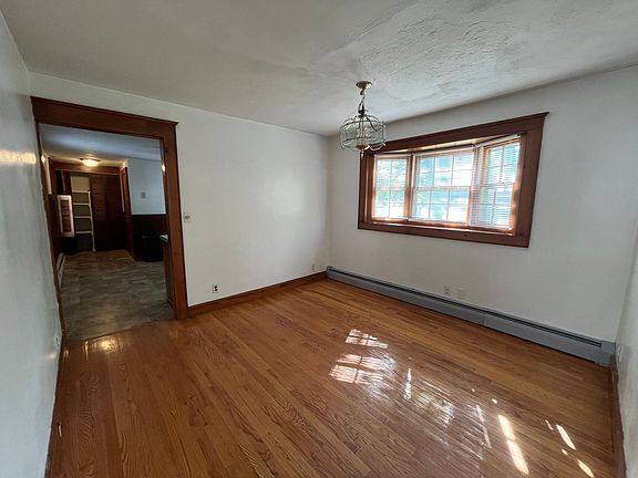 5th image of 16 Burridge Pl #1
