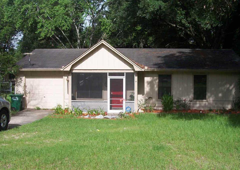 1st image of 5881 Cypress Cir
