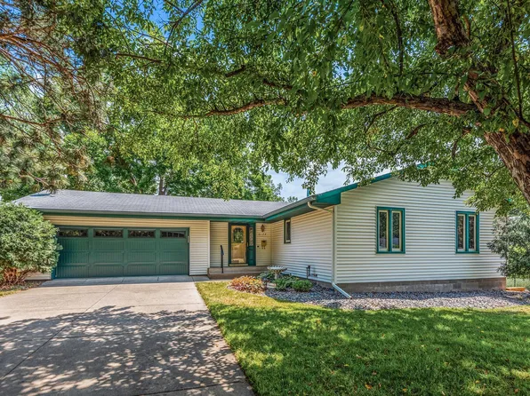 6124 Perry Ave N, Brooklyn Center, MN 55429